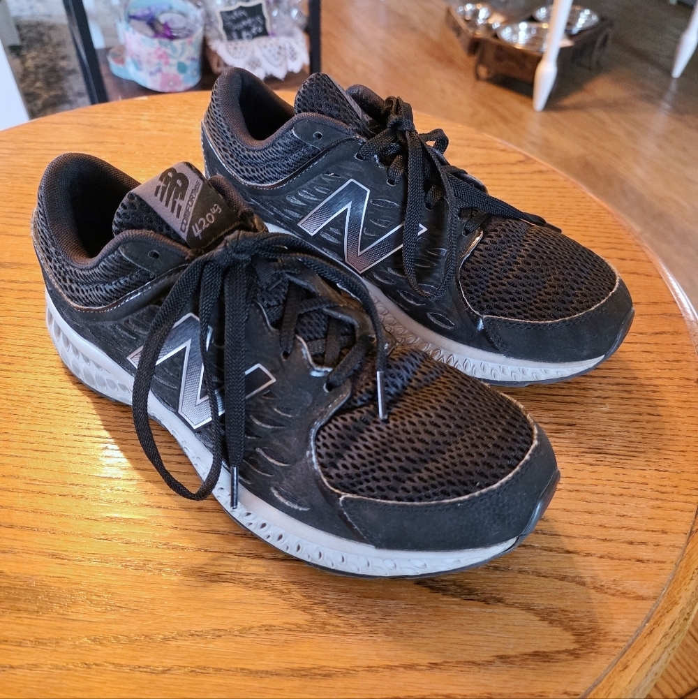 New Balance 420v3 Black Running Shoes Men 9.5 Athletic Walking Sneakers EU 43